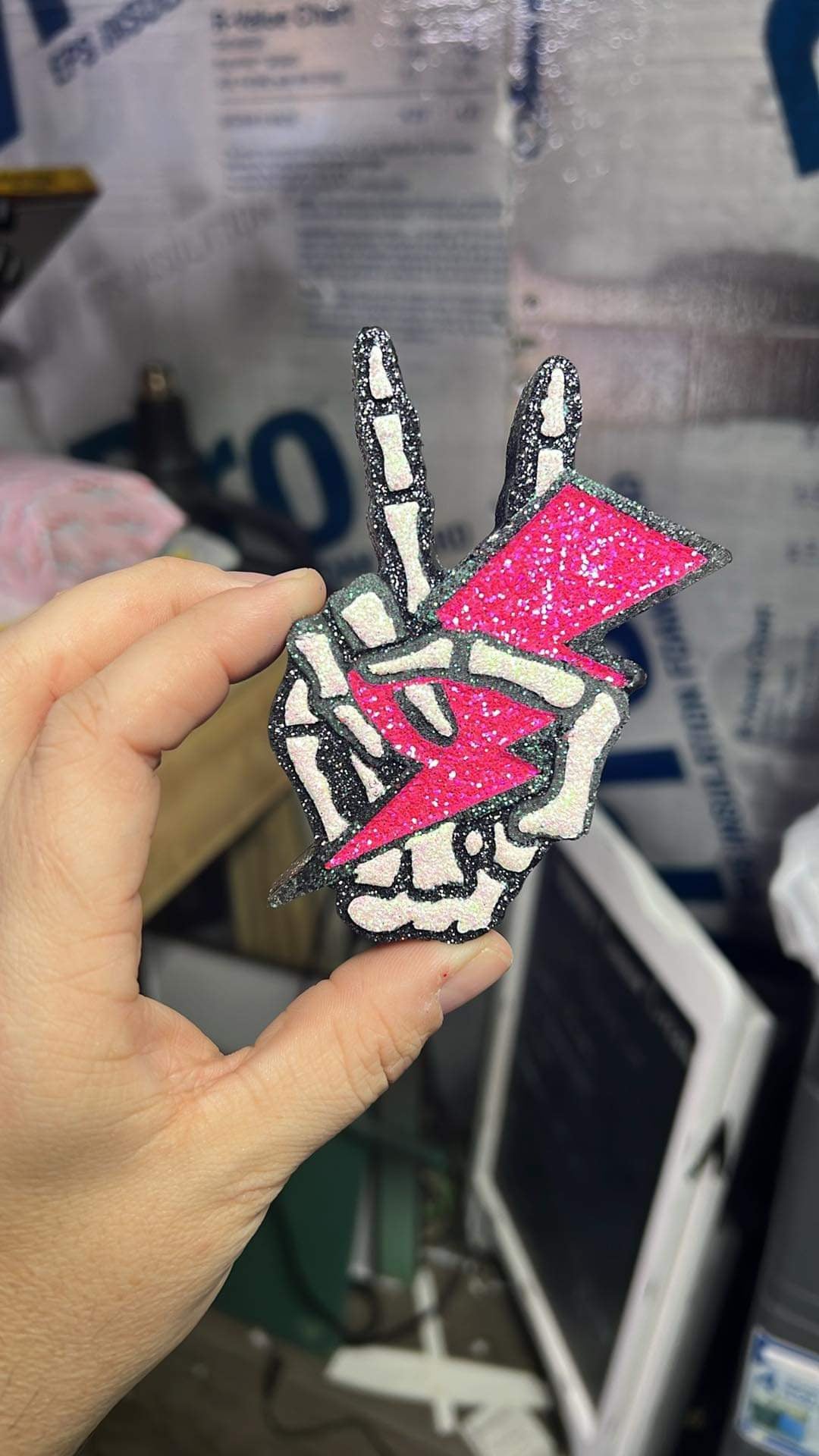 Skull fingers